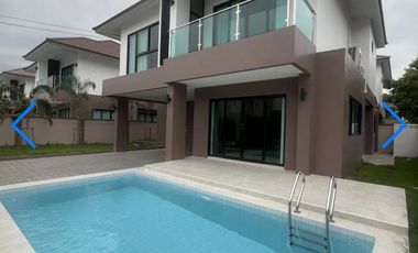 À louer 4 chambres villa à Bang Lamung, Chonburi