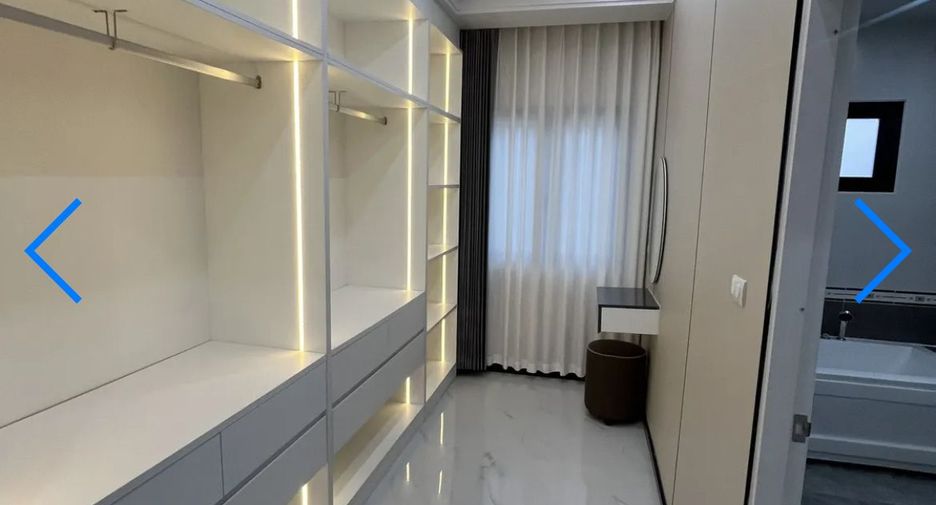 For rent 4 bedrooms villa in Bang Lamung, Chonburi