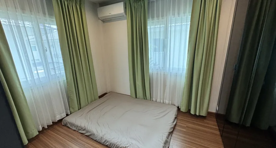 For sale 4 bedrooms house in Mueang Udon Thani, Udon Thani