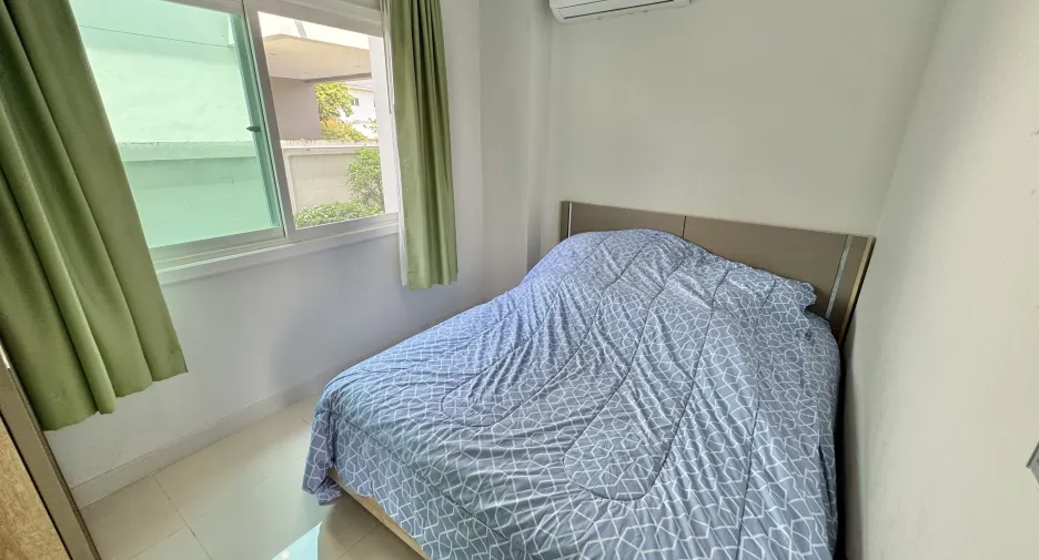 For sale 4 bedrooms house in Mueang Udon Thani, Udon Thani