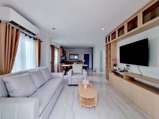 For rent 4 bedrooms house in Mueang Chiang Mai, Chiang Mai
