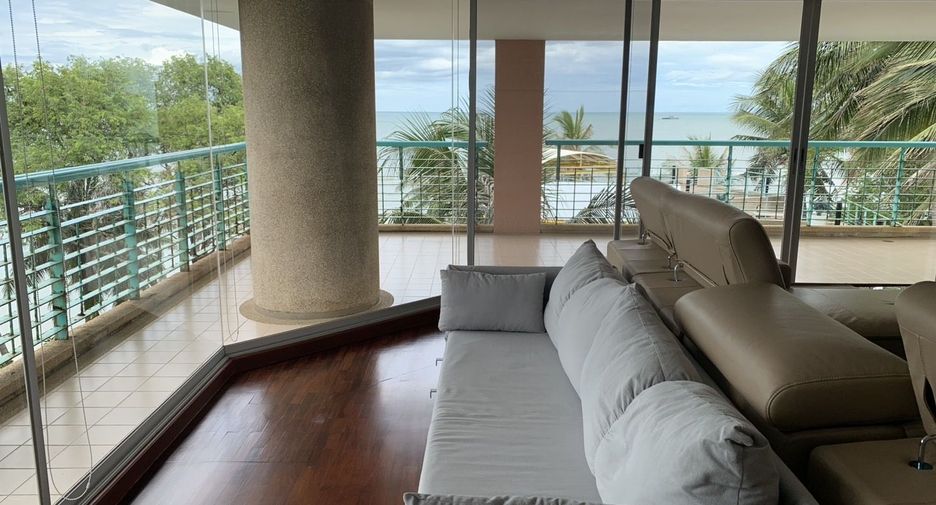 For rent 4 bedrooms condo in Hua Hin, Prachuap Khiri Khan