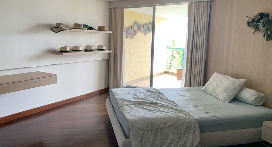 For rent 4 bedrooms condo in Hua Hin, Prachuap Khiri Khan