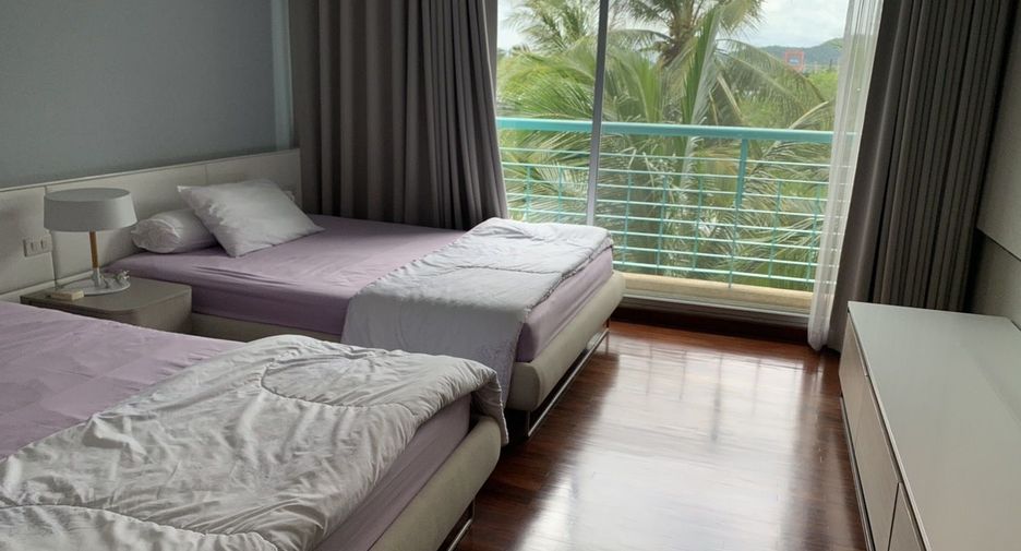 For rent 4 bedrooms condo in Hua Hin, Prachuap Khiri Khan