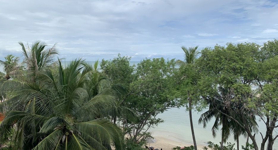 For rent 4 bedrooms condo in Hua Hin, Prachuap Khiri Khan
