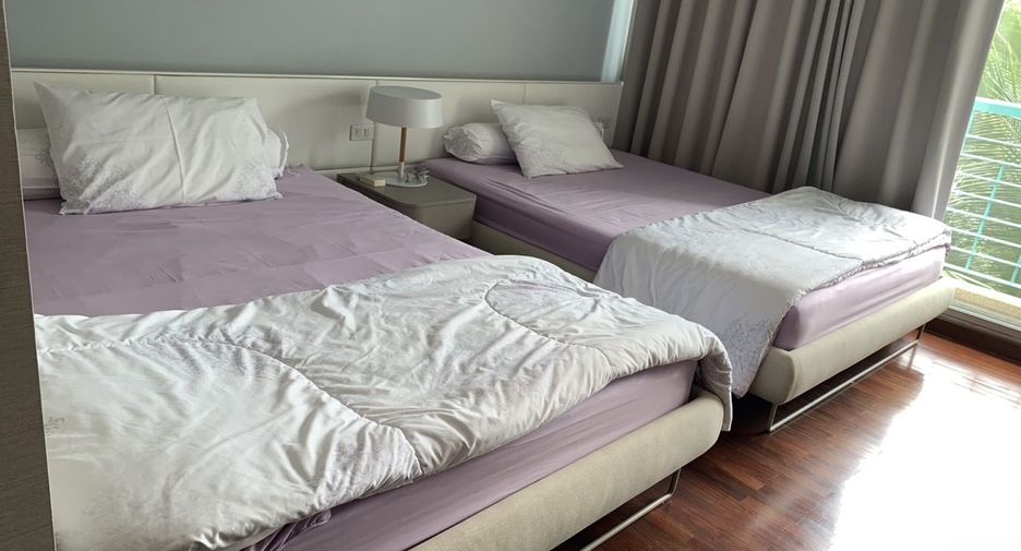 For rent 4 bedrooms condo in Hua Hin, Prachuap Khiri Khan