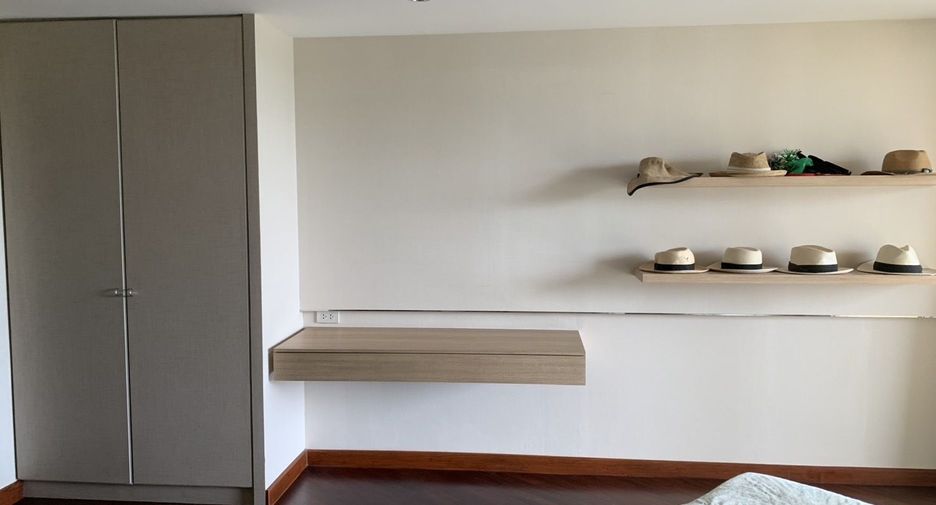 For rent 4 bedrooms condo in Hua Hin, Prachuap Khiri Khan