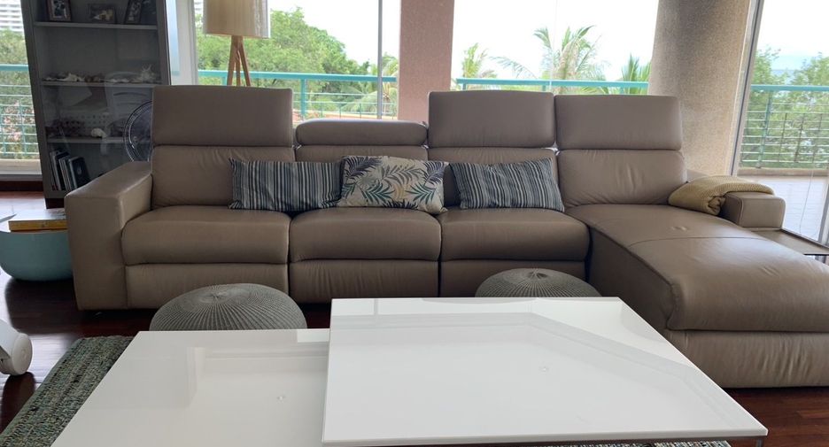 For rent 4 bedrooms condo in Hua Hin, Prachuap Khiri Khan