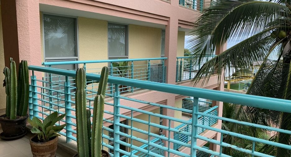 For rent 4 bedrooms condo in Hua Hin, Prachuap Khiri Khan
