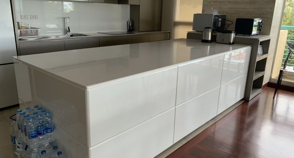 For rent 4 bedrooms condo in Hua Hin, Prachuap Khiri Khan