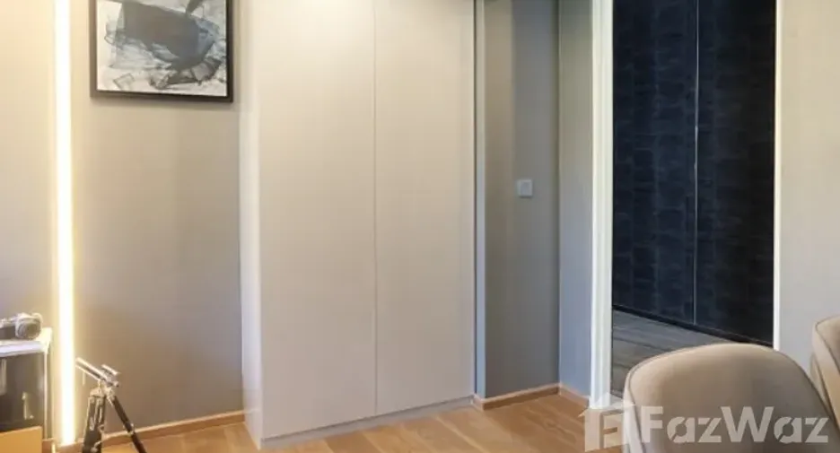 For sale 1 bed condo in Khlong Toei, Bangkok