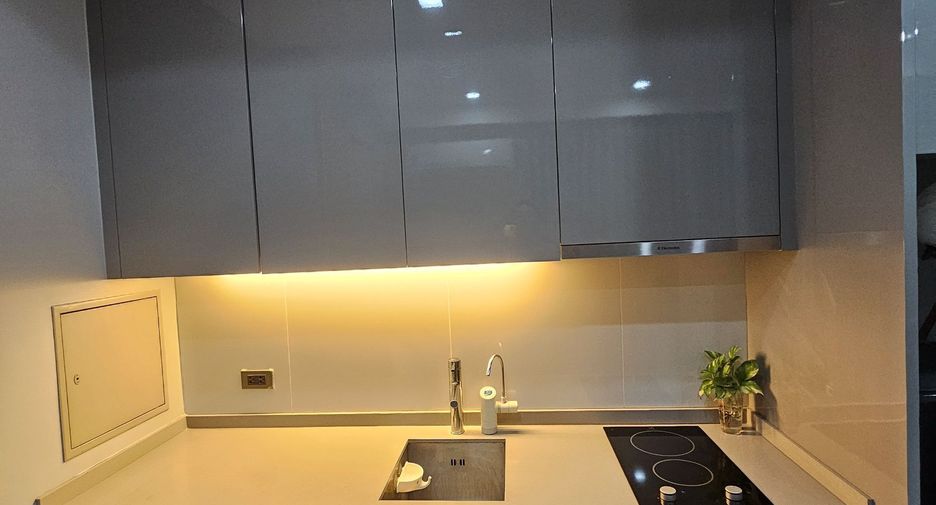 For sale 1 bed condo in Ratchathewi, Bangkok