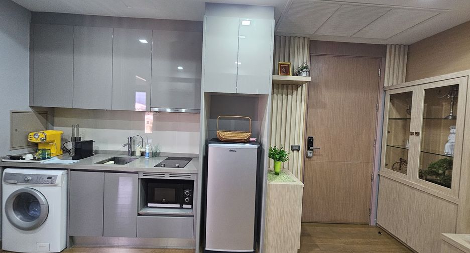 For sale 1 bed condo in Ratchathewi, Bangkok