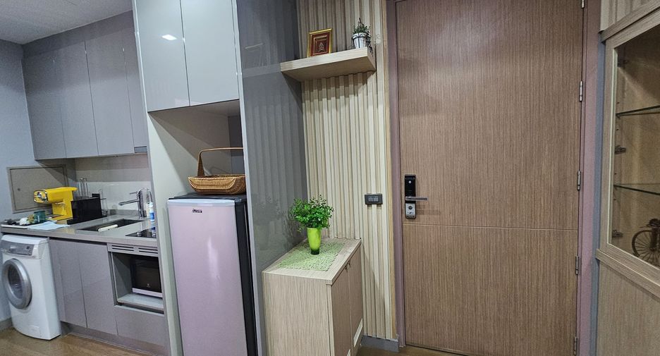 Продажа 1 кровать кондо в Ратчатхещи, Бангкок