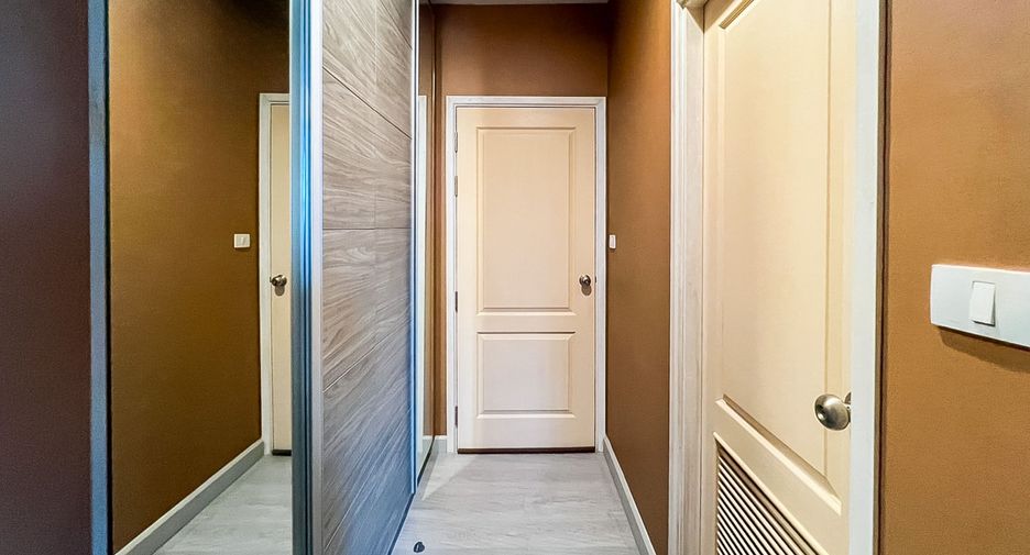 For sale 2 bedrooms condo in Khan Na Yao, Bangkok