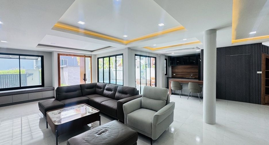 À vendre 4 chambres maison à Bang Lamung, Chonburi