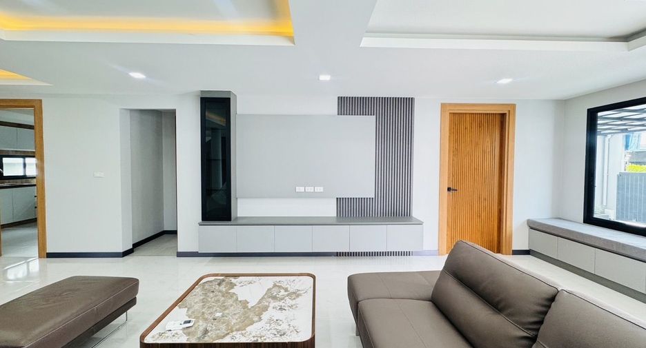 À vendre 4 chambres maison à Bang Lamung, Chonburi