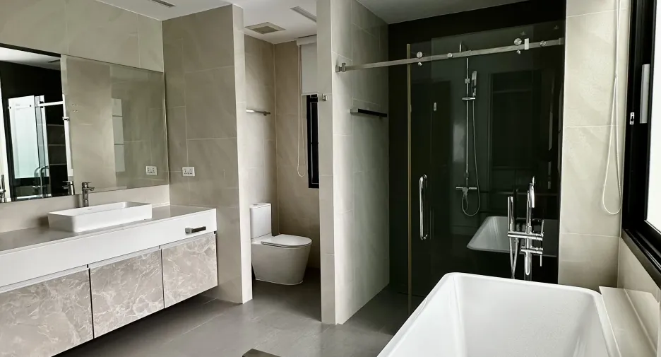 Villa zum Kauf mit 6 Zimmer in Thalang, Phuket