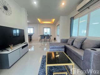 À louer 3 chambres maison à Bang Lamung, Chonburi