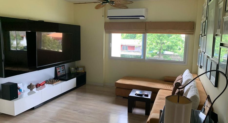 Casa en venta de 4 habitaciones en Saphan Sung, Bangkok