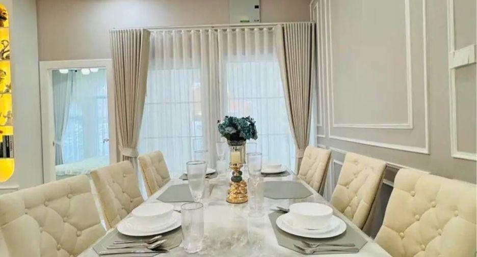 For rent 3 bedrooms condo in Bang Lamung, Chonburi