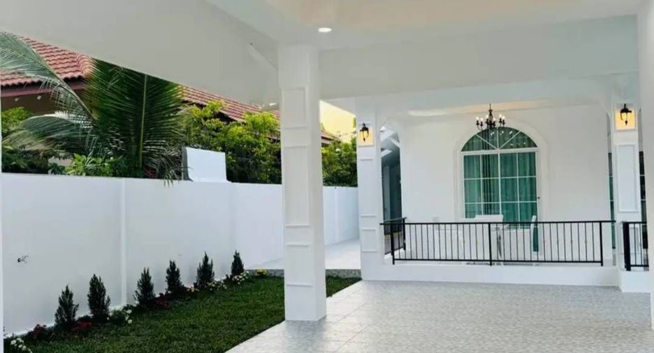 For rent 3 bedrooms condo in Bang Lamung, Chonburi