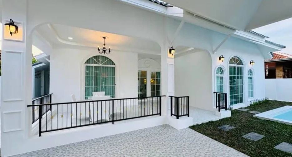 For rent 3 bedrooms condo in Bang Lamung, Chonburi