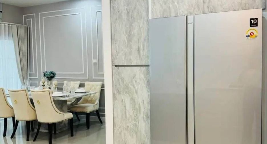 For rent 3 bedrooms condo in Bang Lamung, Chonburi