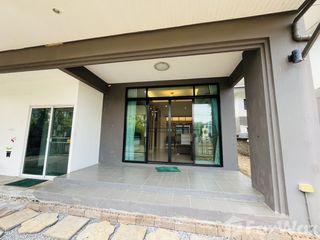 For sale 4 bedrooms townhouse in Bang Phli, Samut Prakan