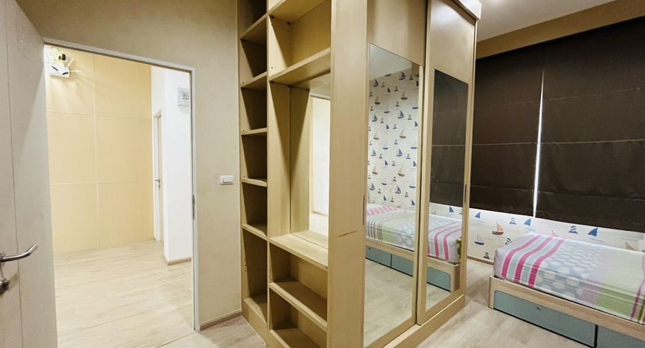 For sale 4 bedrooms townhouse in Bang Phli, Samut Prakan