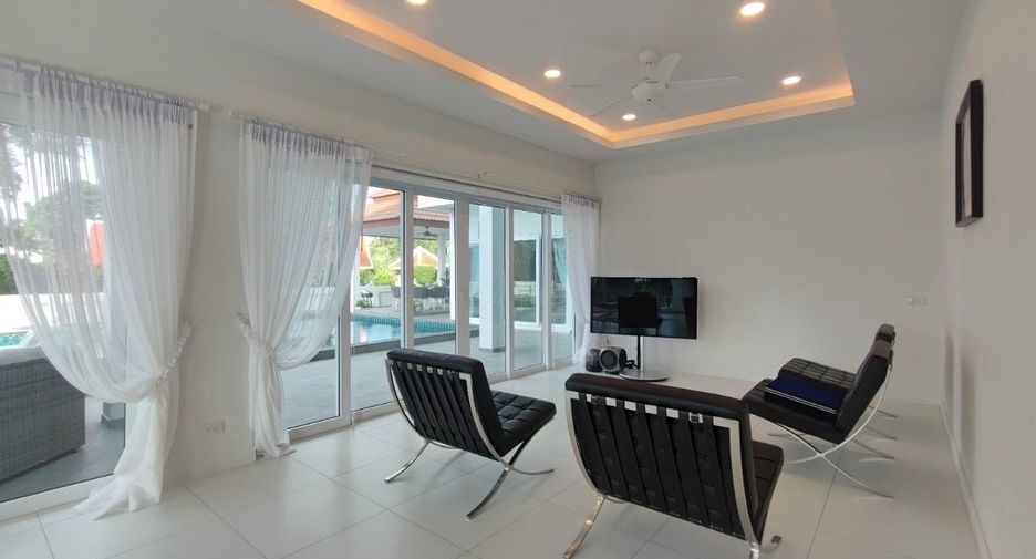 For sale 7 bedrooms villa in Bang Lamung, Chonburi