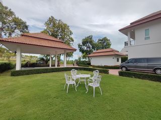 Villa en venta de 7 habitaciones en Bang Lamung, Chonburi
