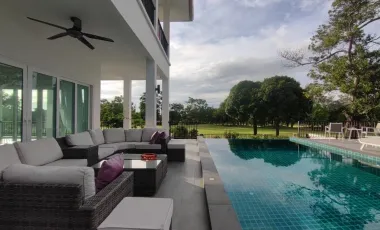 Villa zum Kauf mit 7 Zimmer in Bang Lamung, Chonburi