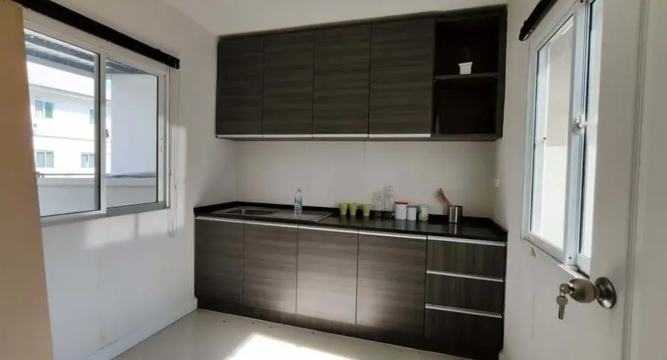 For sale 4 bedrooms condo in Bang Phli, Samut Prakan