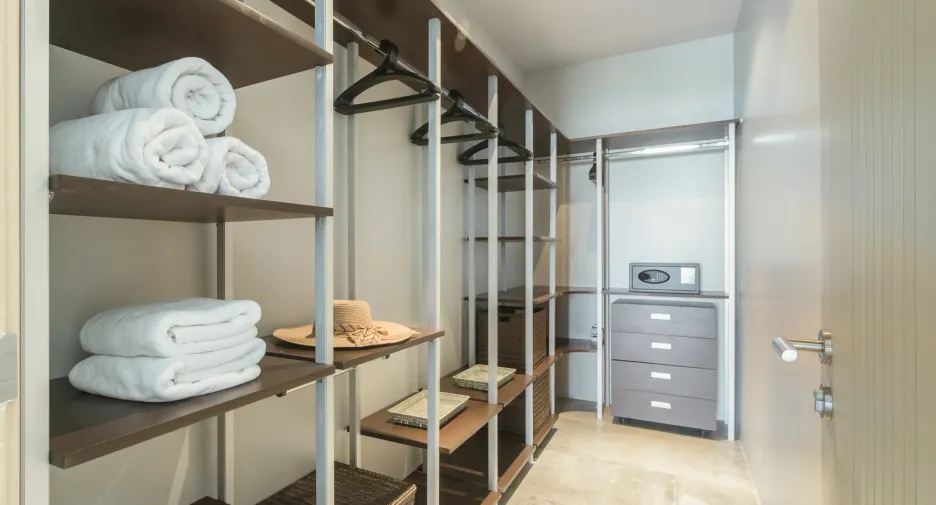 For sale 3 bedrooms condo in Thalang, Phuket