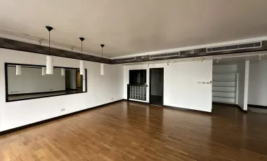 For sale 3 bedrooms condo in Pathum Wan, Bangkok
