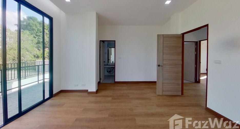 For sale 4 bedrooms house in Saraphi, Chiang Mai