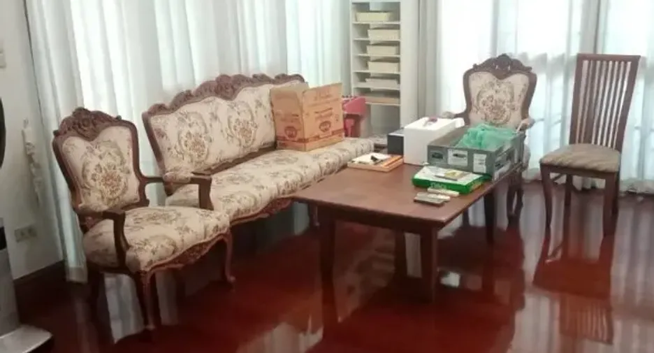 出售 和 出租 4 卧室 独立屋 在 Taling Chan, 曼谷