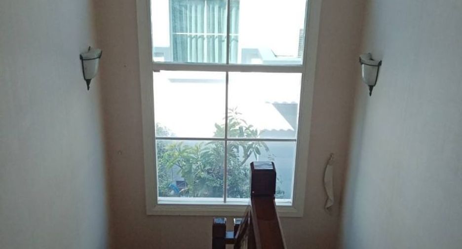 出售 和 出租 4 卧室 独立屋 在 Taling Chan, 曼谷