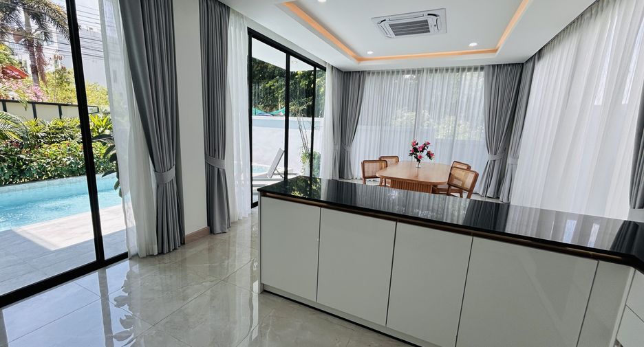 For sale 3 bedrooms villa in Mueang Phuket, Phuket