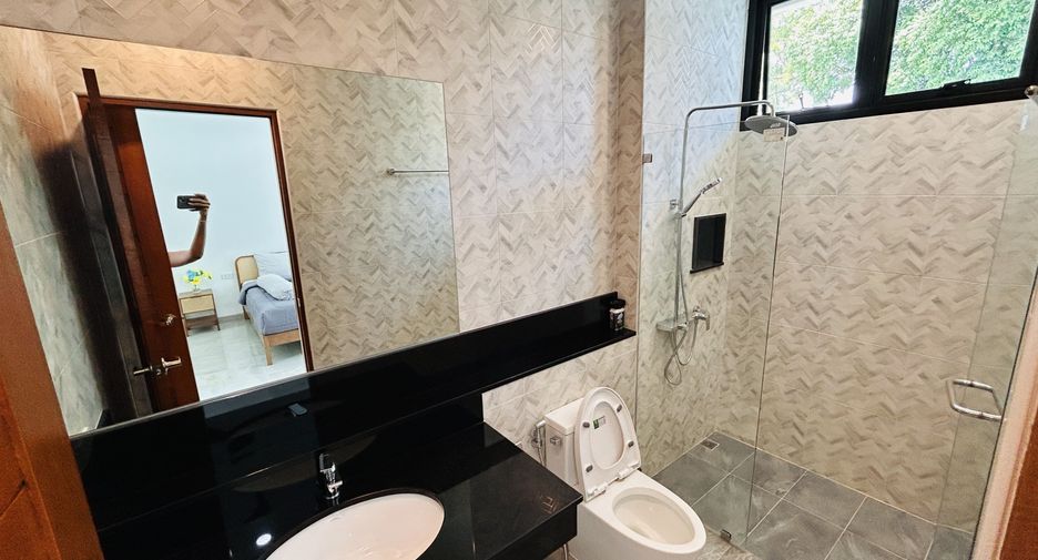 For sale 3 bedrooms villa in Mueang Phuket, Phuket
