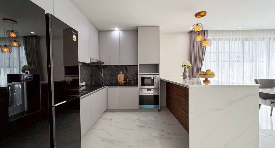 For sale 3 bedrooms villa in Kathu, Phuket