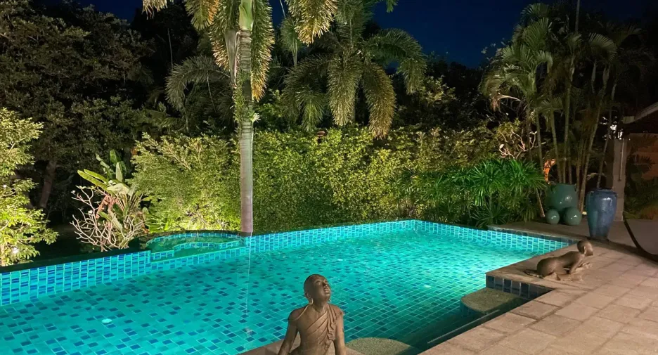 À vendre 5 chambres villa à Mueang Phuket, Phuket