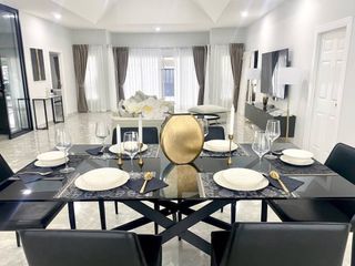 For sale 4 ベッドルーム villa in Bang Lamung, Chonburi