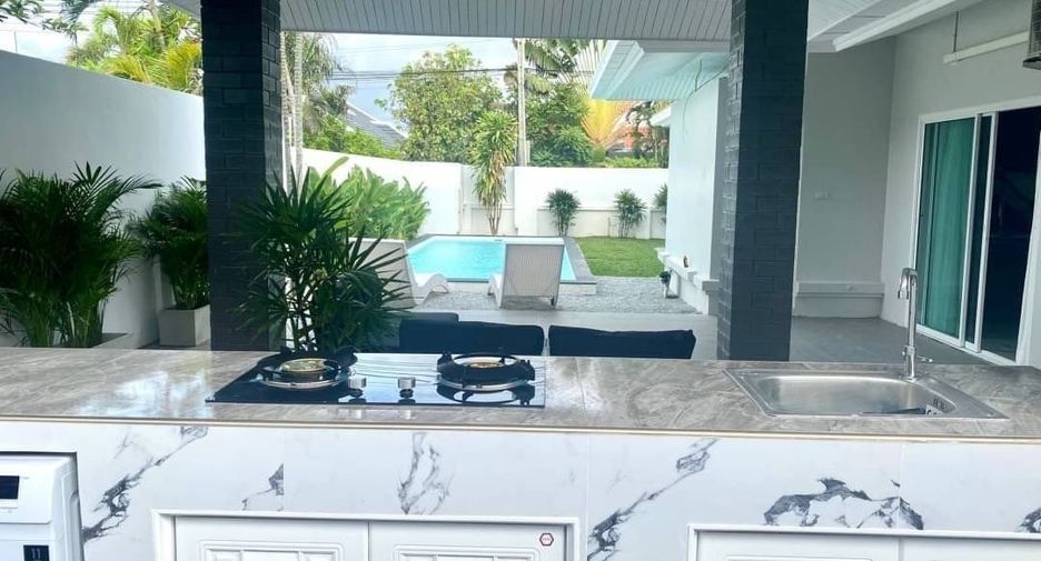 Villa en venta de 4 habitaciones en Bang Lamung, Chonburi