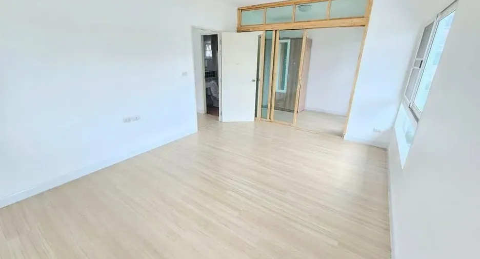 For rent and for sale 3 bedrooms house in Bang Kruai, Nonthaburi