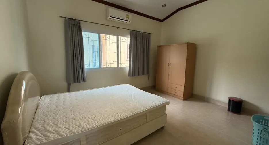 For sale 4 bedrooms house in Hua Hin, Prachuap Khiri Khan