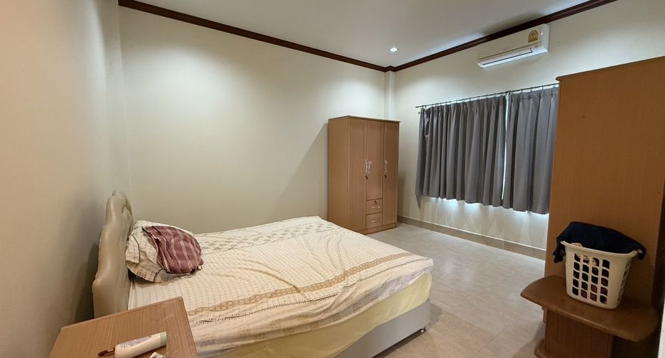 For sale 4 bedrooms house in Hua Hin, Prachuap Khiri Khan