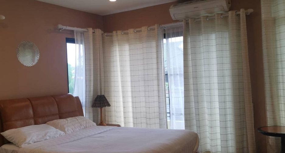 出租 3 卧室 独立屋 在 Sattahip, Chon Buri
