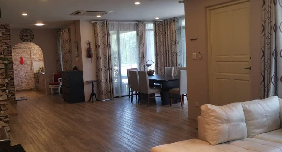 出租 3 卧室 独立屋 在 Sattahip, Chon Buri